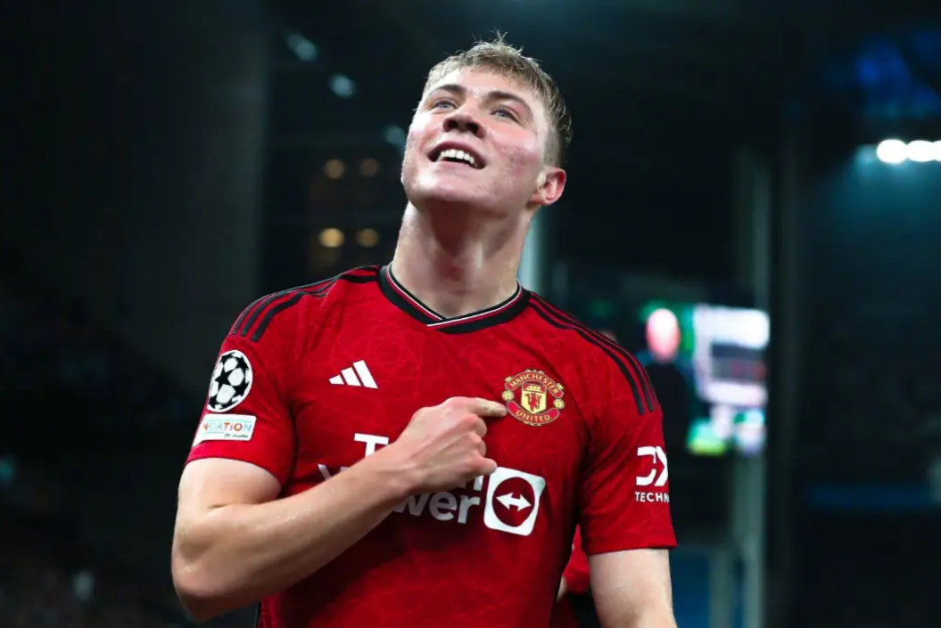 od体育培训-曼联冲击季军，年轻球员表现亮眼