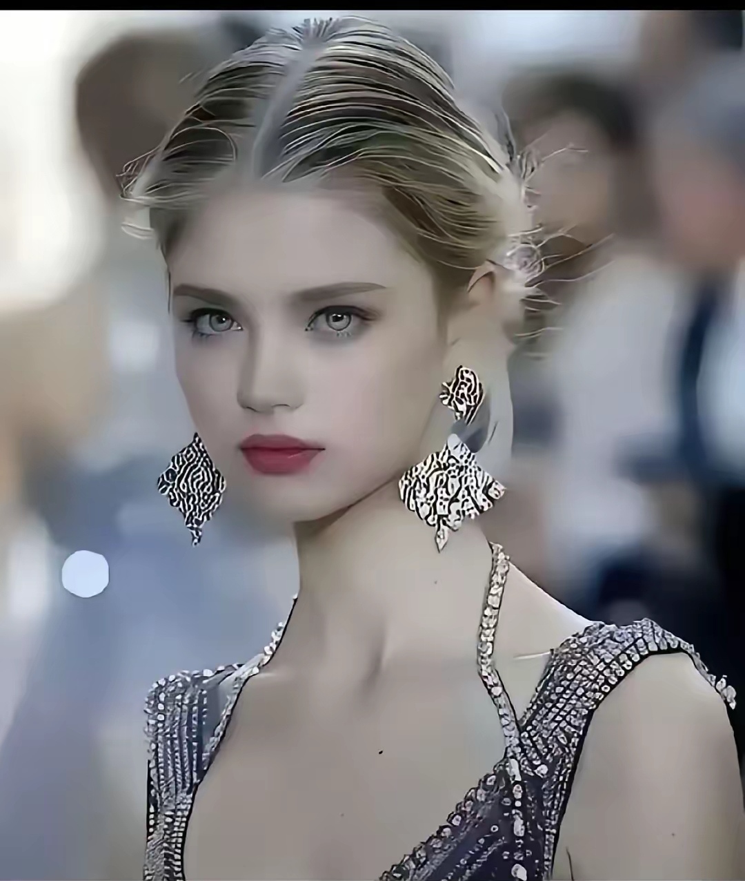 俄罗斯体操选手实现个人全能三连冠的简单介绍 俄罗斯体操选手实现个人全能三连冠的简单介绍