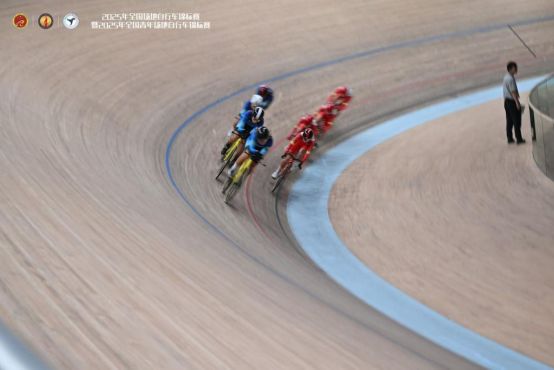 包含通过困难:自行车赛场上困难重重的词条 包含通过困难:自行车赛场上困难重重的词条