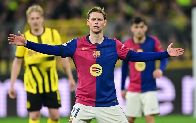 巴萨新援表现低迷,球迷呼吁主帅换人 巴萨新援表现低迷,球迷呼吁主帅换人