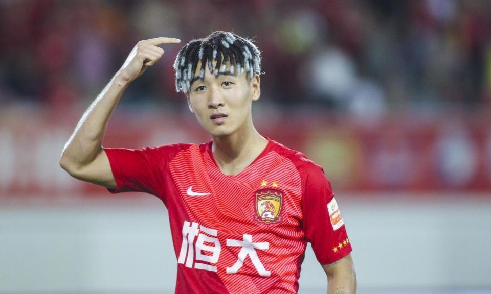 足球明星在亚洲俱乐部足球锦标赛中闪耀登场的简单介绍 足球明星在亚洲俱乐部足球锦标赛中闪耀登场的简单介绍