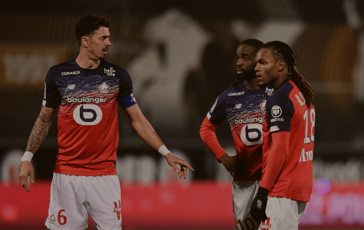 里尔足球俱乐部在比赛中取得胜利 里尔足球俱乐部在比赛中取得胜利