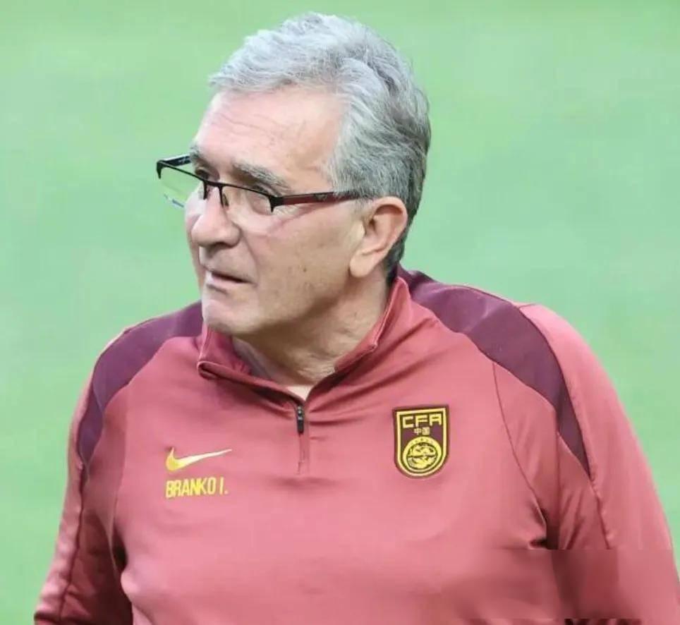 od体育活动-足坛新星再次闪光，表现受到主帅赞扬