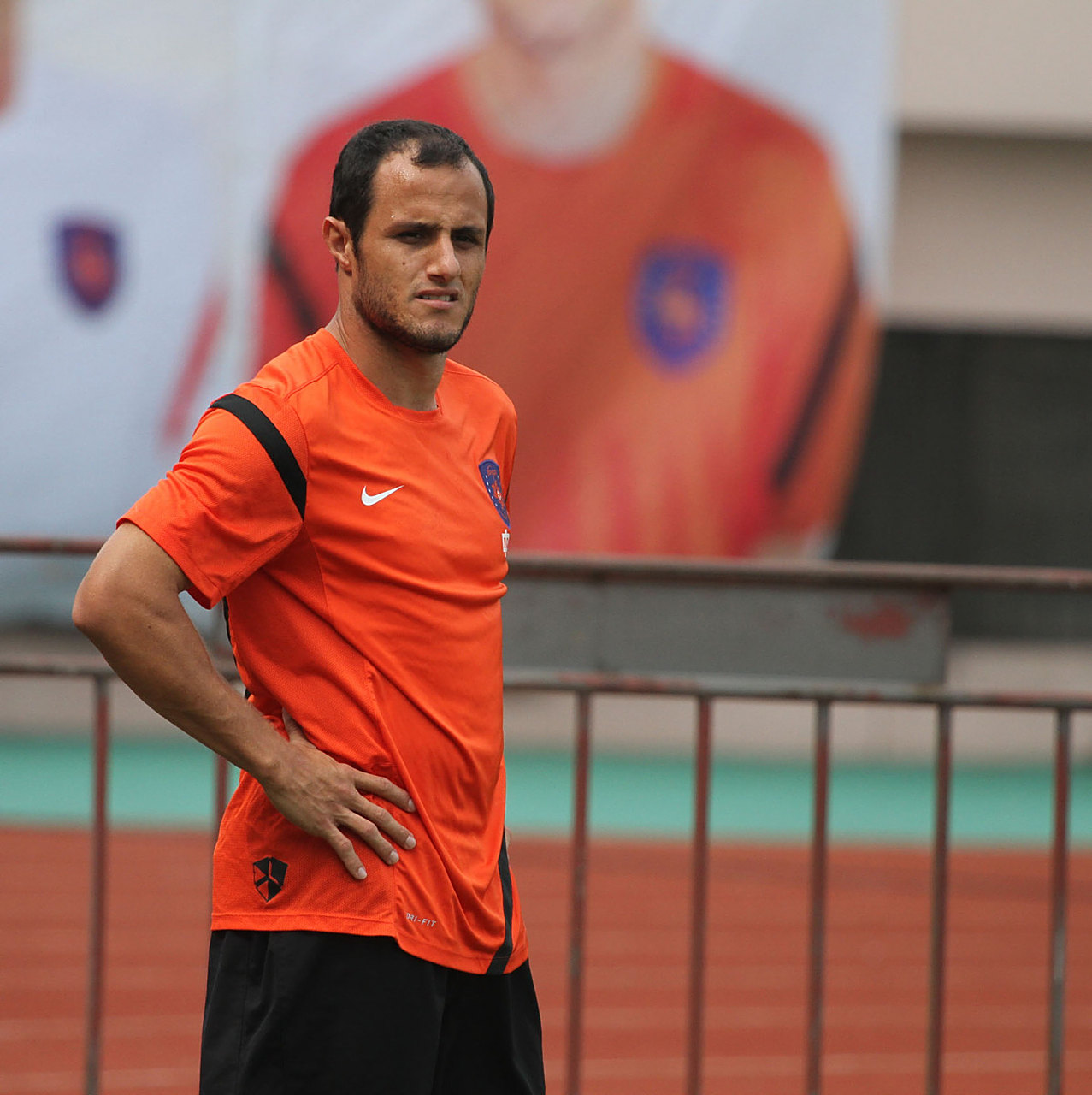 传闻:范加尔或将被任命为国家队主帅,备战世界杯 传闻:范加尔或将被任命为国家队主帅,备战世界杯