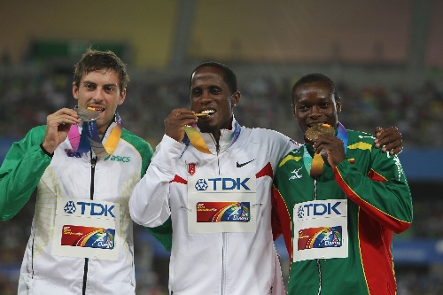 od体育官方-津巴布韦选手夺得雨中田径金牌