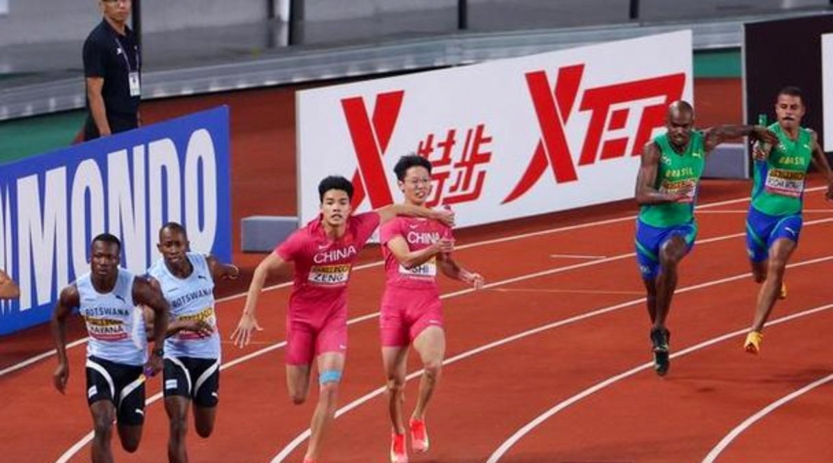 od体育网页版-田径比赛冠军诞生，观众欢呼不止的简单介绍