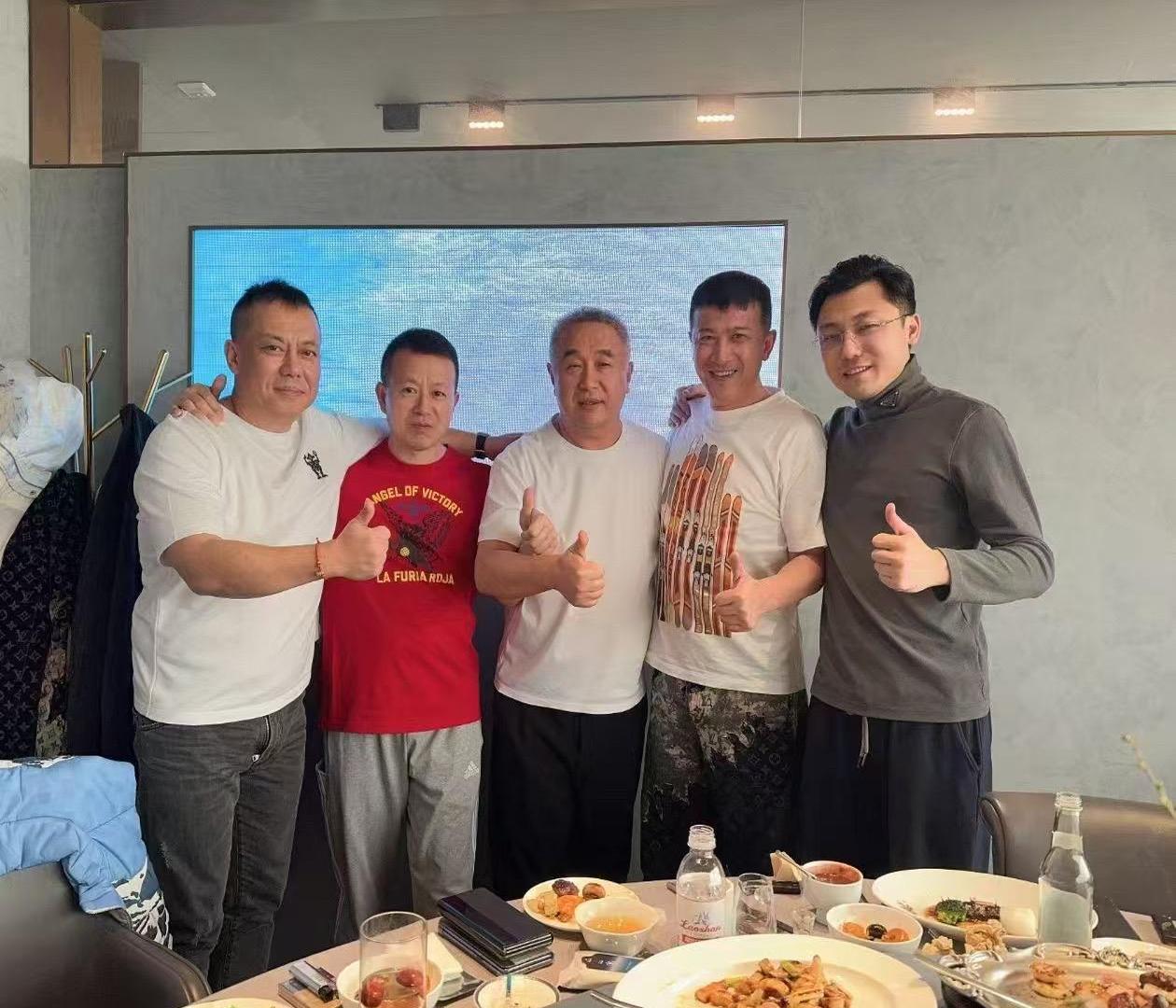 青岛黄海老板怒斥球队表现糟糕,威胁换帅处理的简单介绍 青岛黄海老板怒斥球队表现糟糕,威胁换帅处理的简单介绍