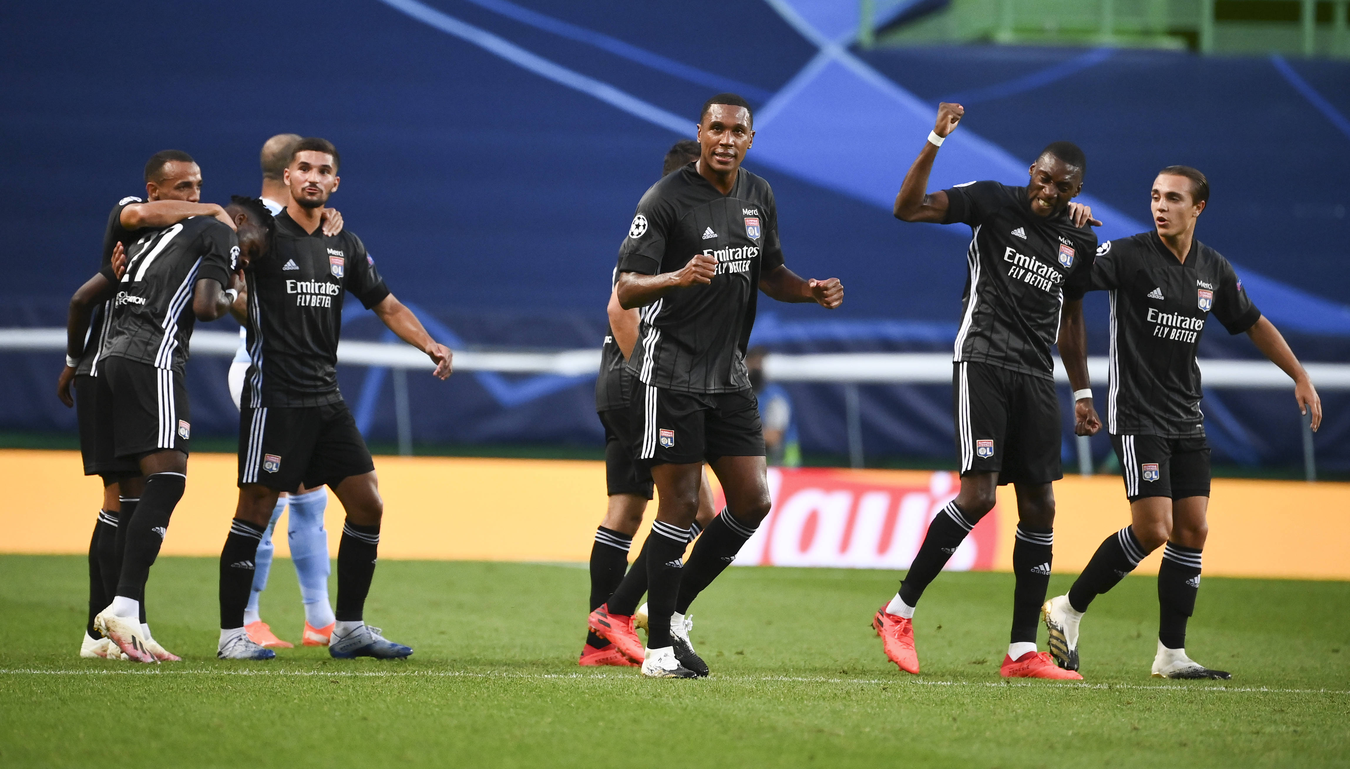 里昂队在法甲比赛中无缘胜利 里昂队在法甲比赛中无缘胜利